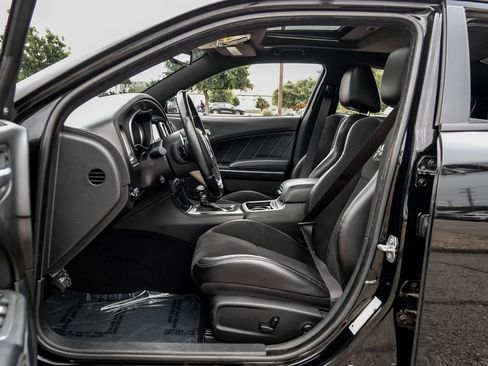 Used 2022 Dodge Charger Scat Pack RWD image 36