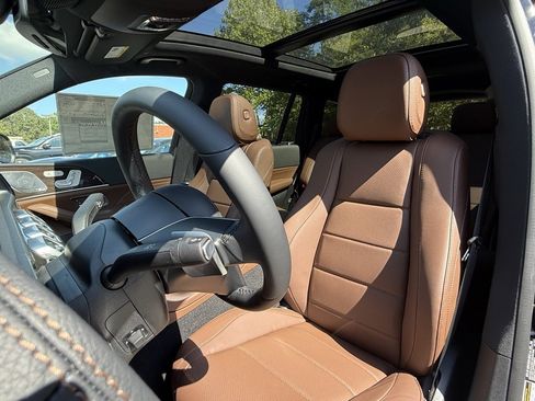 New 2026 Mercedes-Benz GLS 450 4MATIC image 21