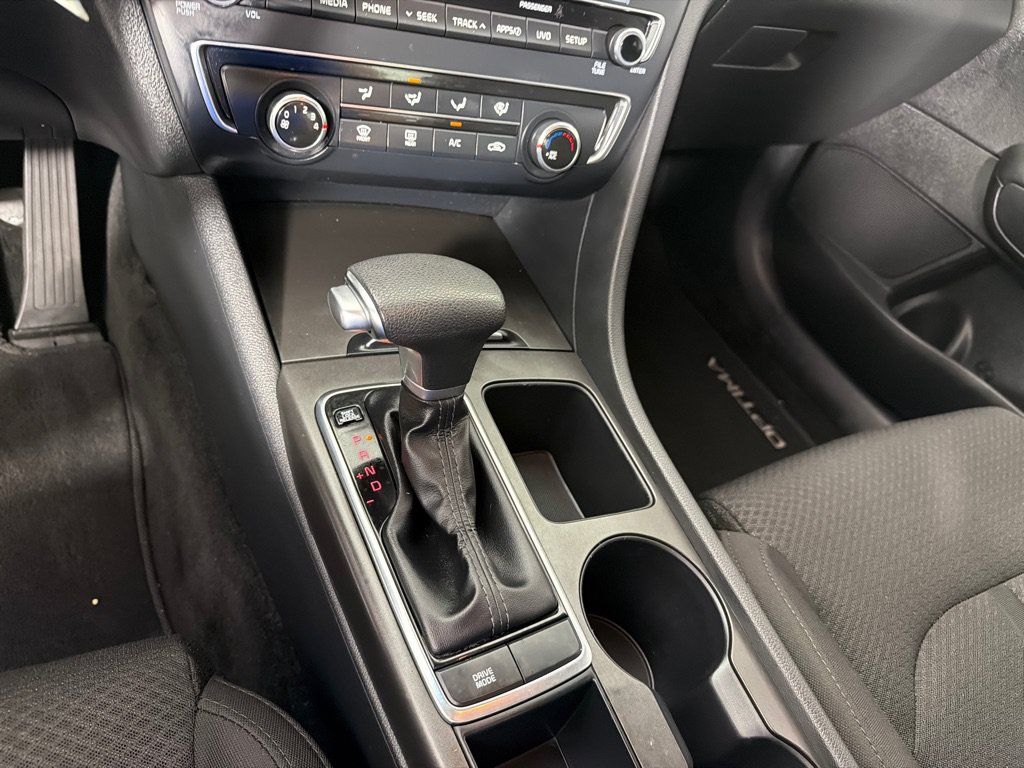 Used 2018 Kia Optima LX FWD image 17