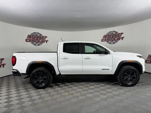 Used 2025 GMC Canyon Elevation AWD/4WD image 8