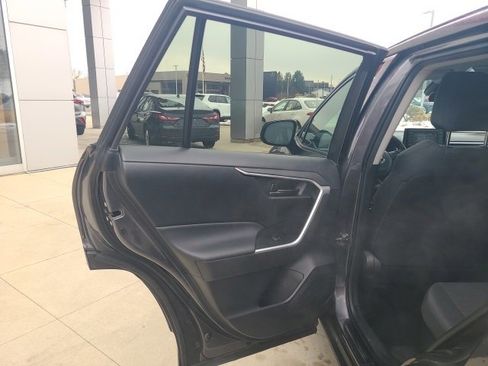 Used 2021 Toyota RAV4 LE w/ Carpet Mat Package (TMS) image 14