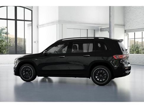 New 2026 Mercedes-Benz GLB 35 AMG 4MATIC image 32