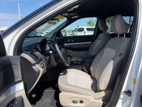Used 2018 Ford Explorer 4WD image 17