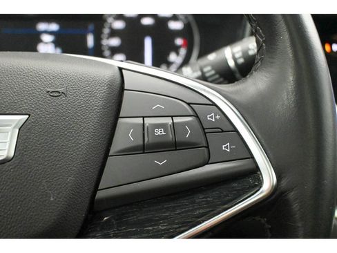 Certified 2022 Cadillac XT5 Premium Luxury image 40