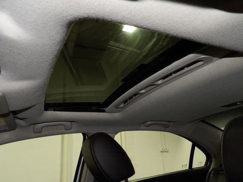 Used 2020 Chevrolet Sonic Premier image 9