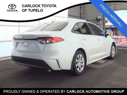 Used 2026 Toyota Corolla LE FWD image 4