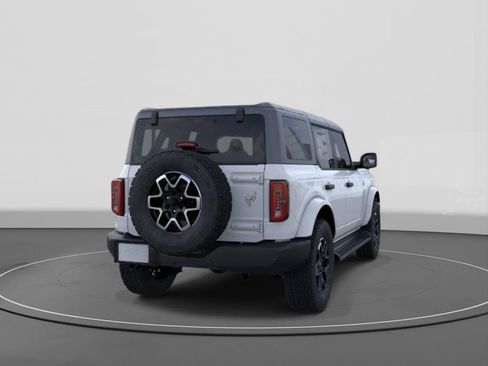 New 2026 Ford Bronco Outer Banks AWD/4WD image 8
