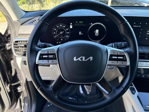 Used 2024 Kia Telluride SX image 45