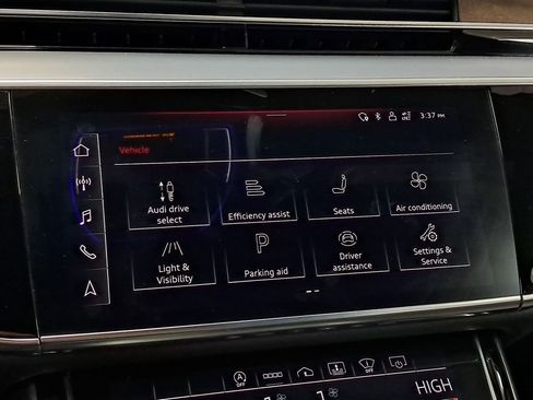 Used 2021 Audi A8 L 4.0T w/ Executive Plus Package image 52