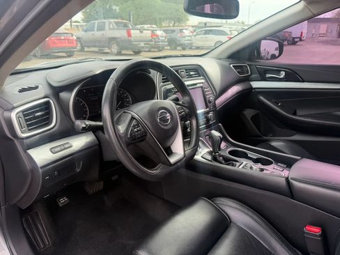 Used 2018 Nissan Maxima 3.5 SV FWD image 17