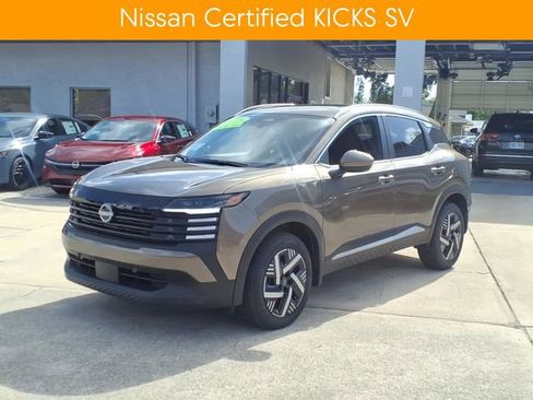Certified 2025 Nissan Kicks SV w/ SV Premium Package image 17