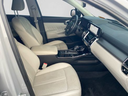 Used 2023 Kia Sorento SX FWD image 16