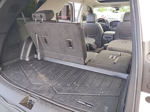 Used 2020 Chevrolet Traverse RS image 63