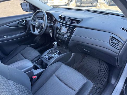 Used 2017 Nissan Rogue S image 23