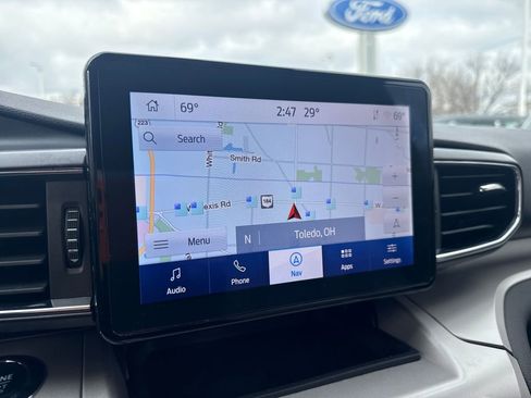 Used 2024 Ford Explorer XLT w/ Equipment Group 202A image 35