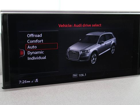Used 2017 Audi Q7 3.0T Prestige w/ Prestige Package AWD/4WD image 61