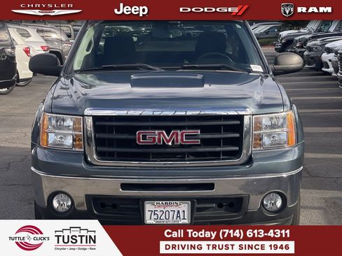 Used 2011 GMC Sierra 1500 SLE w/ Power Tech Package RWD image 8