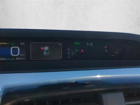 Used 2016 Toyota Prius Four image 19