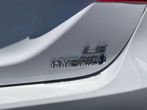 Used 2022 Toyota Camry LE FWD image 35