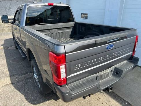 Certified 2022 Ford F250 Lariat AWD/4WD image 4