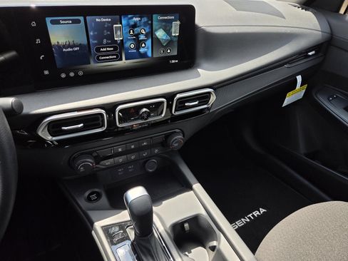 New 2027 Nissan Sentra S w/ Floor Mat Package FWD image 19