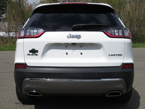Used 2019 Jeep Cherokee Limited AWD/4WD image 6