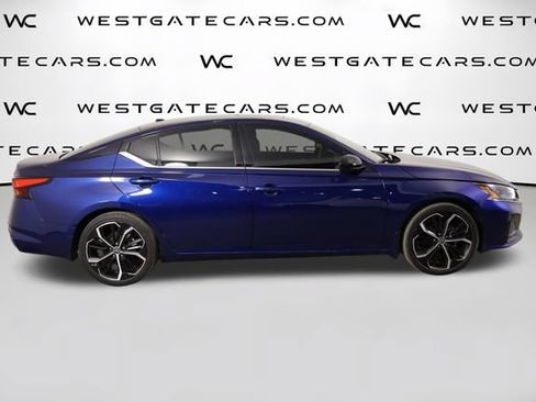 Used 2024 Nissan Altima 2.5 SR w/ SR Premium Package FWD image 46