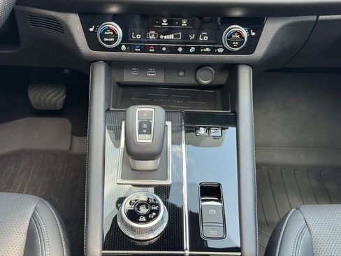 New 2025 Mitsubishi Outlander SEL Black Edition image 22