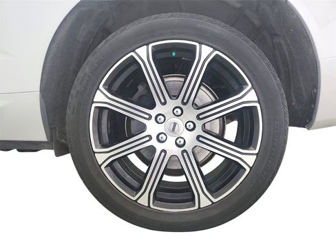 Used 2019 Volvo XC60 T6 Inscription w/ Protection Package Premier image 41