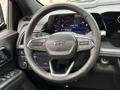 Used 2025 Chevrolet Suburban RST w/ Comfort Package image 17