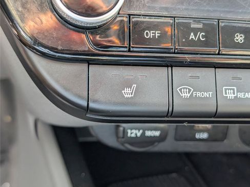 Used 2024 Hyundai Elantra SEL w/ Convenience Package FWD image 24