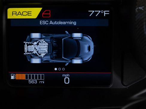 Used 2022 Ferrari F8 Tributo RWD image 38