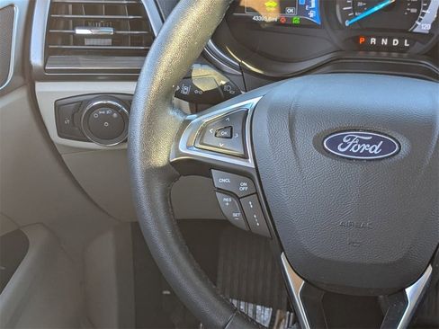 Used 2019 Ford Fusion SEL image 17