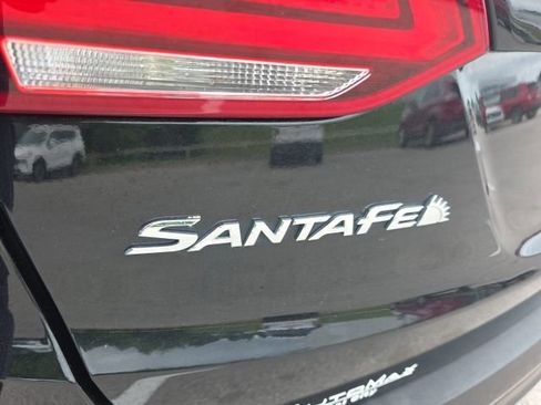 Used 2018 Hyundai Santa Fe Sport w/ 2.4L Value Package 02 AWD/4WD image 12