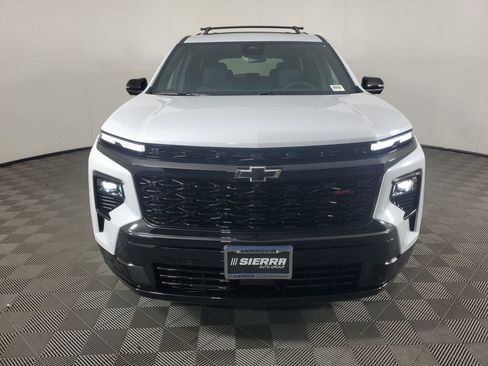 New 2026 Chevrolet Traverse RS w/ LPO, Floor Liner Package FWD image 9