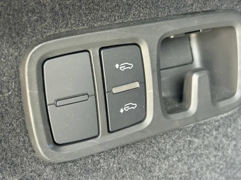 Used 2021 Audi Q8 Prestige AWD/4WD image 16