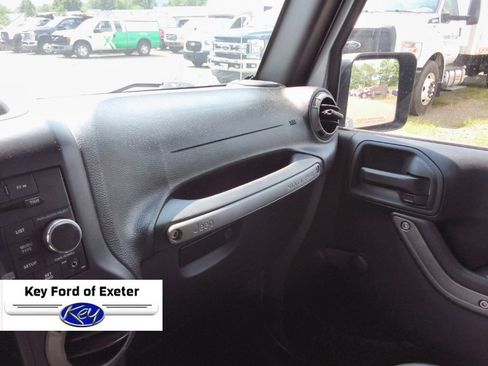 Used 2015 Jeep Wrangler Sport AWD/4WD image 25