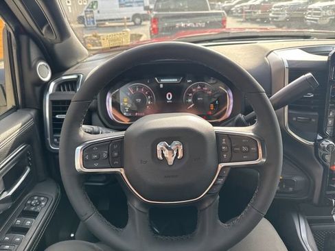 New 2026 RAM 2500 Laramie AWD/4WD image 15