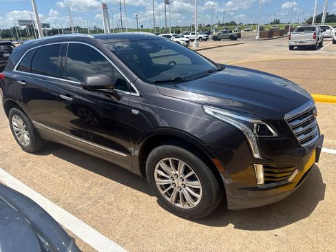 Used 2017 Cadillac XT5 FWD w/ LPO, Wheel Lock Package image 9