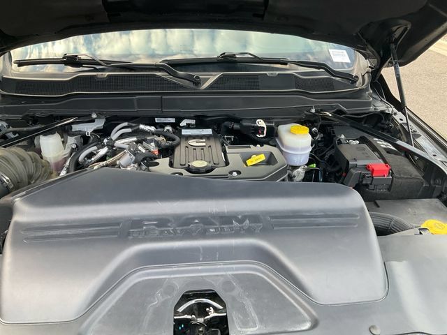 Used 2025 RAM 3500 Limited AWD/4WD image 21
