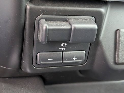 Used 2021 Chevrolet Silverado 1500 RST AWD/4WD image 18