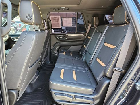 Certified 2023 GMC Yukon AT4 w/ AT4 Premium Plus Package AWD/4WD image 11