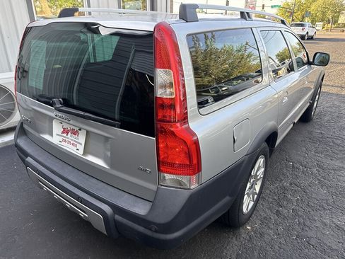 Used 2007 Volvo XC70 AWD/4WD image 8
