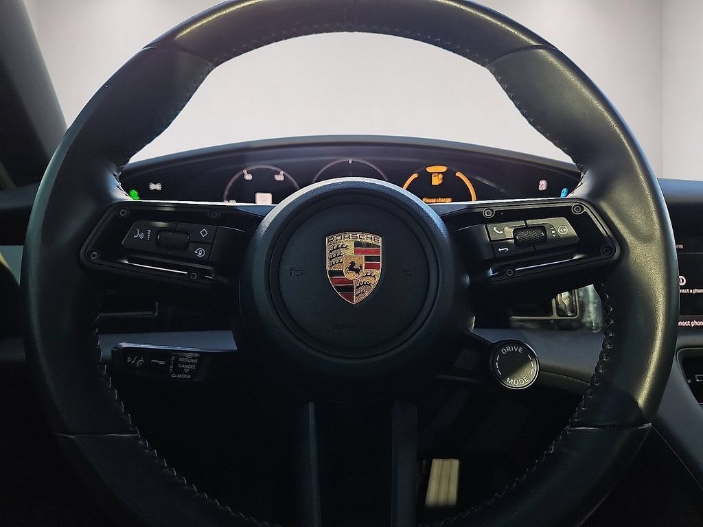 Used 2022 Porsche Taycan RWD image 30
