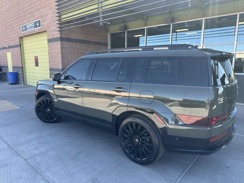 Used 2024 Hyundai Santa Fe Calligraphy image 4