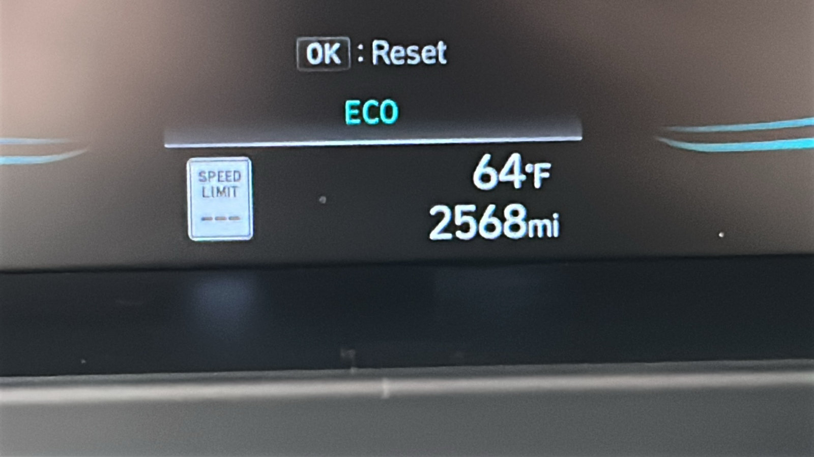 Used 2025 Hyundai Elantra Hybrid FWD image 23