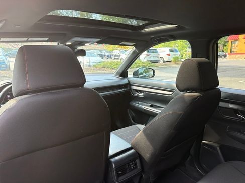 Used 2025 Honda CR-V Sport image 25