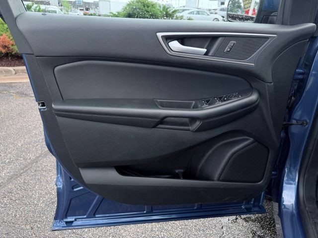 Used 2024 Ford Edge SEL AWD/4WD image 12