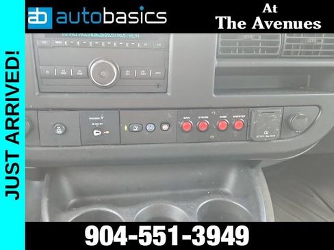 Used 2016 Chevrolet Express 2500 RWD image 17