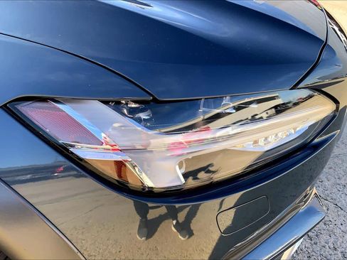 Used 2020 Volvo V90 T6 Cross Country image 25